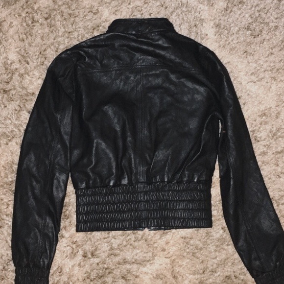 Leather jacket - Picture 2 of 3